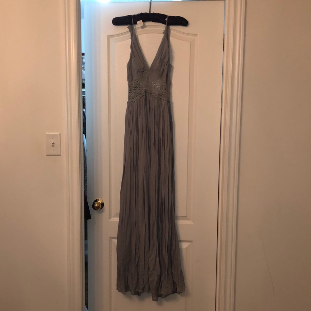 Fashionnova maxi dress size XS
